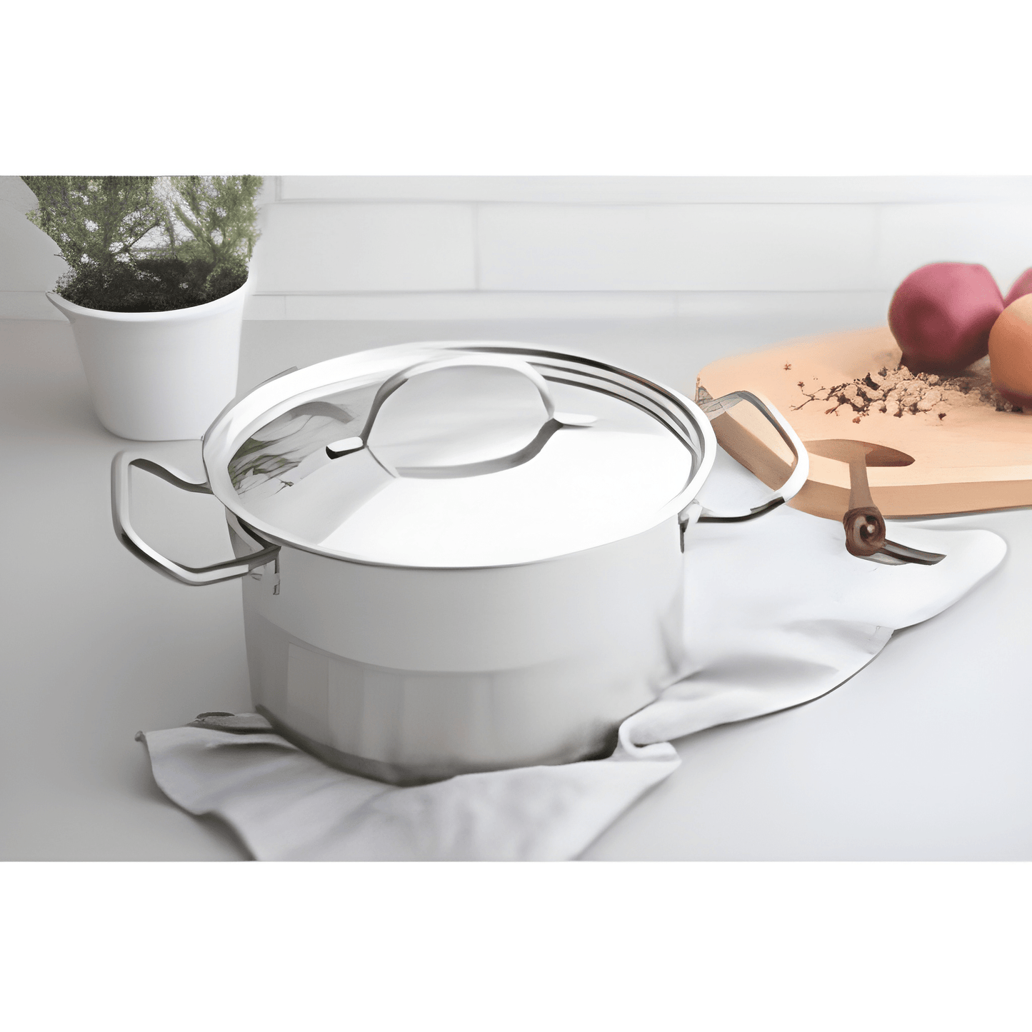 Tramontina Professional 16 cm 1.8 L stainless steel deep casserole dish with flat lid-62624/160